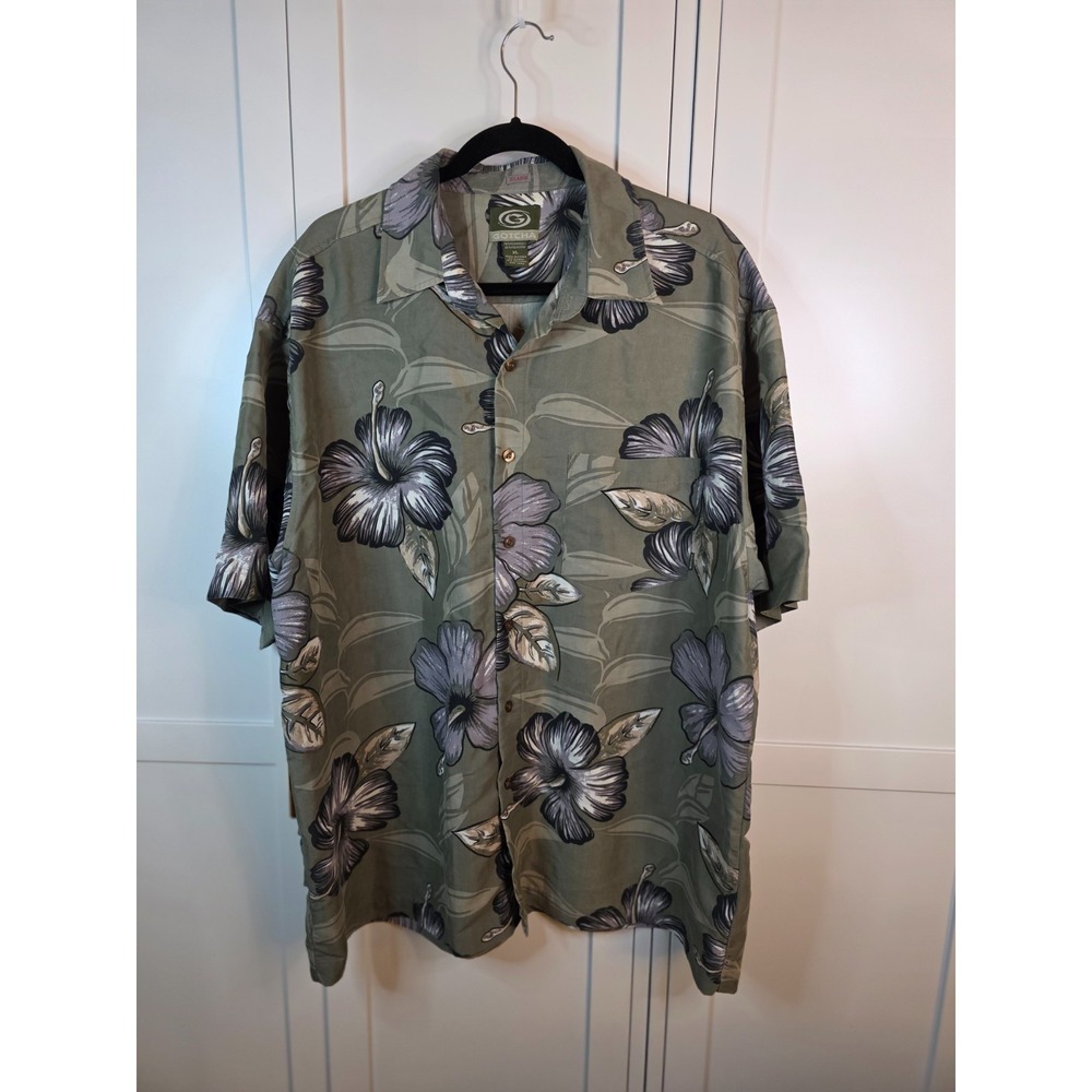 Gotcha Hawaiian Shirt Mens XL Green Floral Tropical Button Up Aloha Camp